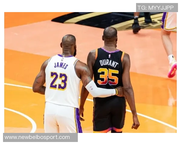 布克强调新三巨头需稳步前行吸取教训避免重蹈覆辙