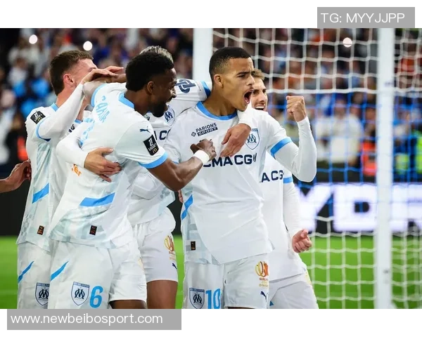 梅开二度再创佳绩格林伍德法甲射手榜领跑已打入10球